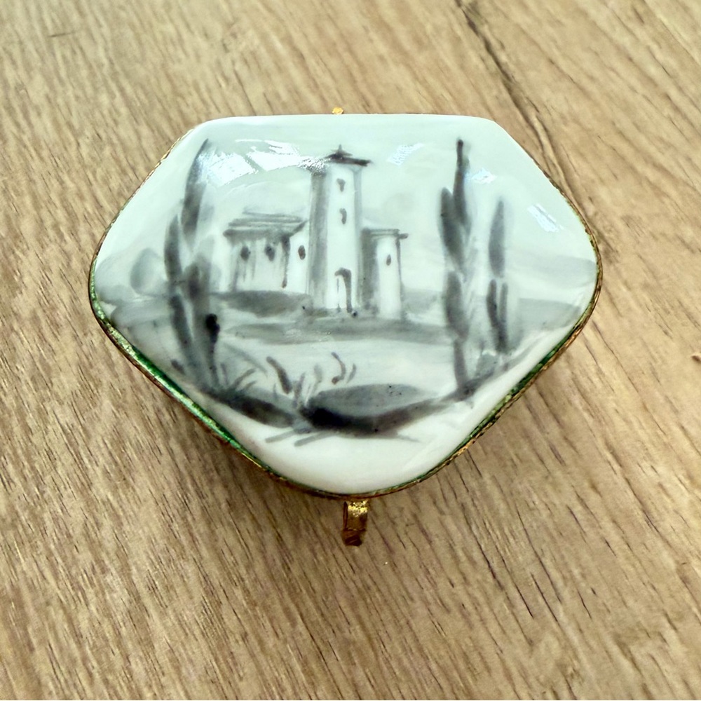 RARE Vintage Peint Main Limoges France Trinket Box, Black White Village Painting